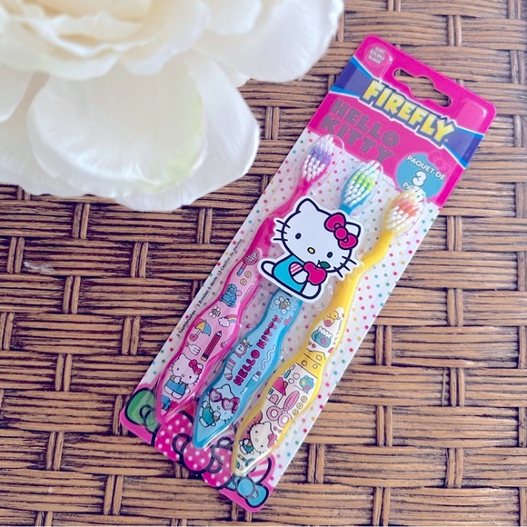 💖 3pk x toothbrushes set HELLO KITTY Sanrio kids yellow blue pink Kawaii NWT - Picture 3 of 6